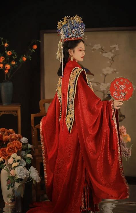 Chinese hanfu | Traditional outfits, Hanfu, Chinese traditional clothing