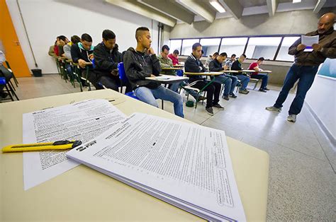 Pesquisa mostra predomínio de estudantes da rede pública entre os