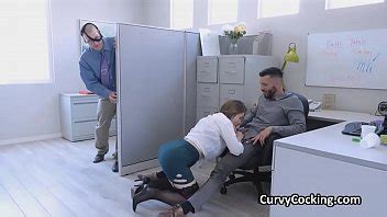 Chupada Por Una Cachonda Y Tetona Jefa En La Oficina Xvideos