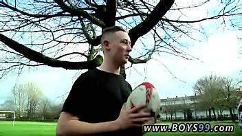 Primera película de sexo y gay se involucran en el tiempo de la polla Rugby Boy obtiene doble