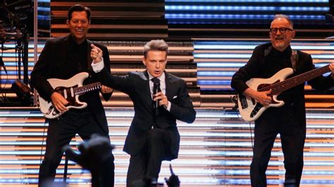 Luis Miguel Deleit A M S De Mil Personas En Su Segundo Show En