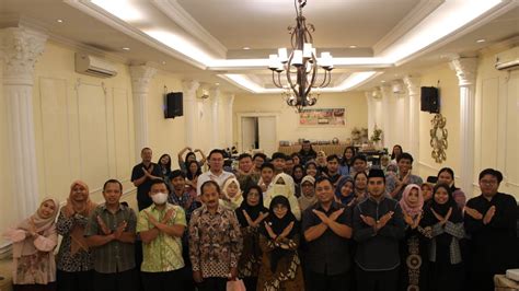 Eco Bhinneka Promoting Tolerance Through Srawung Carito And Iftar In