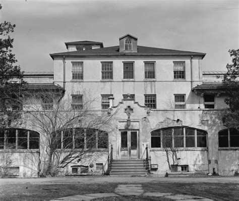 North Jersey, Home Of Abandoned Hospitals + Spooky Asylums - Montclair Girl