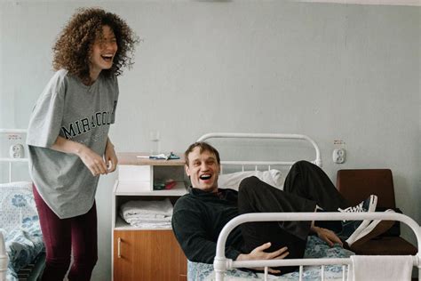 Сериал Я знаю, кто тебя убил (2024): фото, видео, описание серий ...