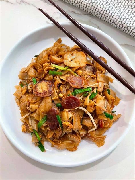 Stir Fried Rice Noodles Kuey Teow Goreng Toast To Home Artofit