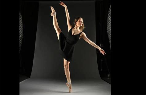 Ballet dancer recognized with award by English National Ballet