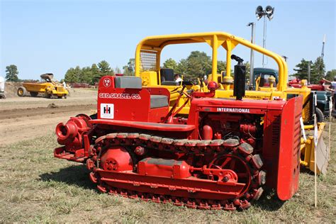 International Harvester Also See Wheel Dozers Classic Dozers