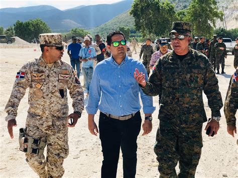 Tutilapia Jimani Comandante General Del Ej Rcito Visita