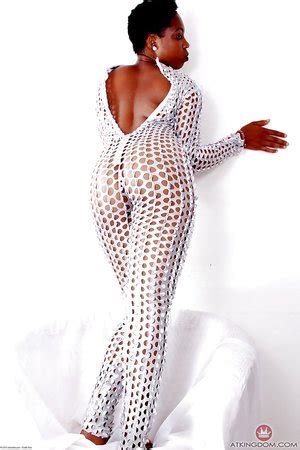 Beautiful Pussy Spread XXX Dessert