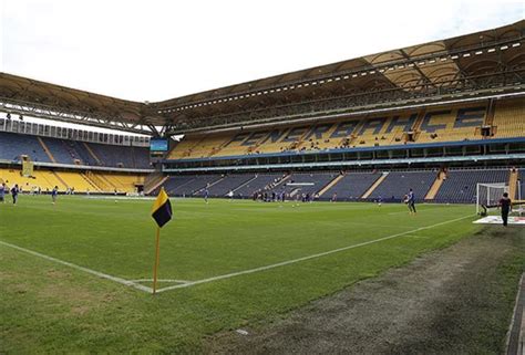 Fenerbahçe stadının adı değişiyor mu ATATÜRK STADYUMU Fenerbahçe