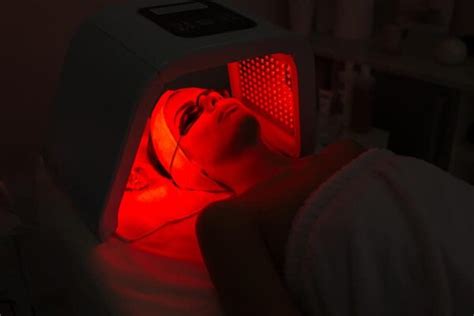 What Are The Benefits Of Red Light Therapy A Detailed Beginners Guide