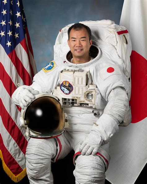 Japanese Astronaut Prepares For Flight Aboard Spacexs Crew Dragon