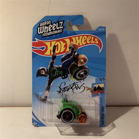 Hot Wheels Wheelie Chair