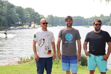 Nouvelle activité de lété un Aquapark vient douvrir au Wakepark de