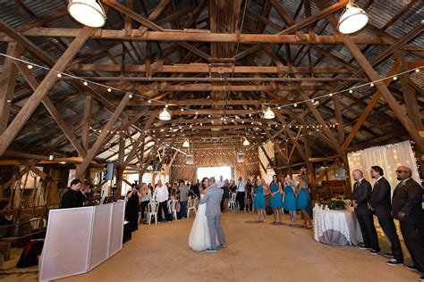 Strathearn Historical Park Wedding with Kelly and Robert.