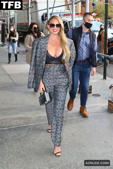 Chrissy Teigen Sexy Seen Flaunting Her Hot Boobs As She Heads To Barnes
