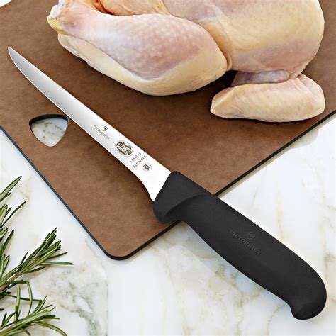 11 Best Knives For Cutting Meat 2022- Buyer's Guide & Review