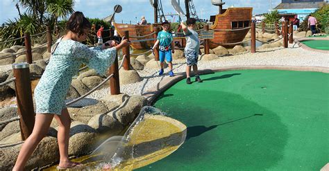 Hastings Adventure Mini Golf Pirate Golf Course