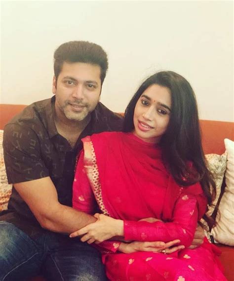 Jayam Ravi Family Photos - Wife, Daughter and Full family images - Live ...