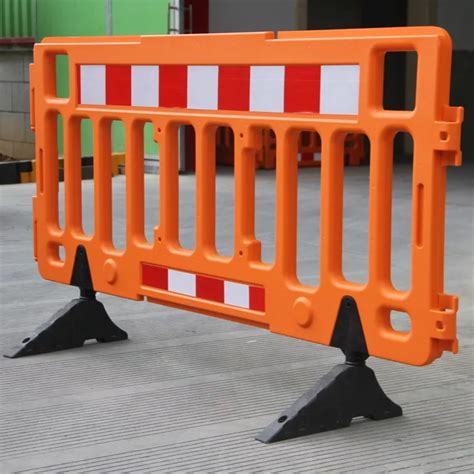 Removeable Road Crowd Control Plastic Barricades Cheap Price - Buy ...