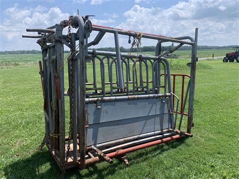 Filson Cattle Squeeze Chute Wilson National