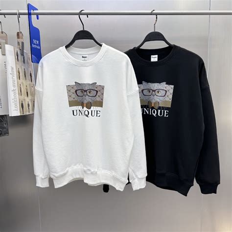 Custom embroidered sweatshirts bulk - Apparelcn