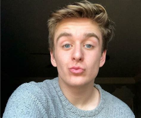 Is Carter Kench Gay Know More About Him Crossover