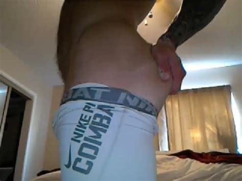 Webcam Model Shows Off His Ass And Body ThisVid