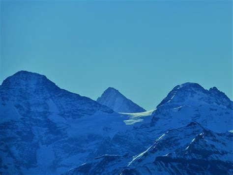 Zwischen Lauterbrunnen Breithorn Und Tschingelhorn Guckt Hikr Org