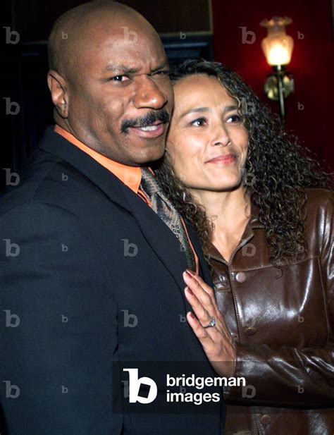 Image Of Actor Ving Rhames And His Girlfriend Deborah Reed Pose For