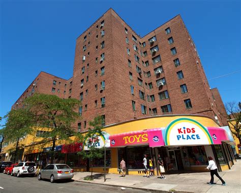 Parkchester Apartment Complex, Bronx, New York City | Flickr