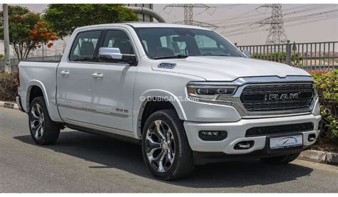 New RAM 1500 1500 Limited Crew Cab V8 5.7L HEMI eTorque , 2023 GCC ...