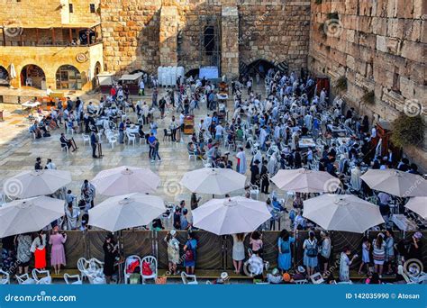 Jerusalem, Jewish Prayers at Western Wall Plaza Editorial Image - Image ...