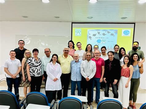 Cerimônia De Formatura Da Turma 12 Do Curso De Especialização Em