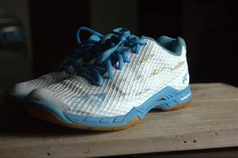 Yonex Aerus Shoes, Women's Fashion, Footwear, Sneakers on Carousell