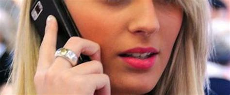 Messaggi hot con un adulto trauma per una 15enne scopre che è il