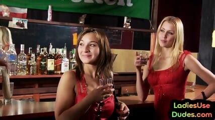 CFNM Pegging Dominas Fuck Guy With Bottle In Threesome