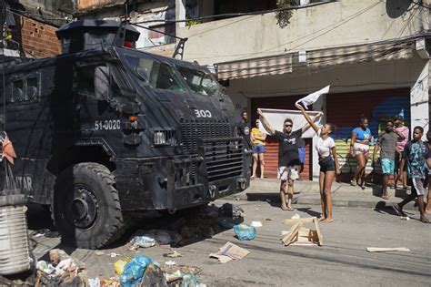 Conmoción En Brasil Por Una Operación Militar En Una Favela Que Dejó Al Menos 18 Muertos