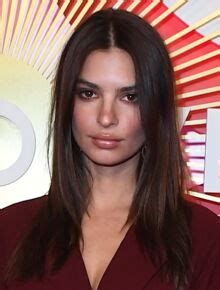 Photos Emily Ratajkowski Son Bikini L Opard Ne Cache Pas Grand Chose Voici