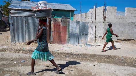 Auferstanden Als Ruine Zehn Jahre Nach Dem Erdbeben Auf Haiti