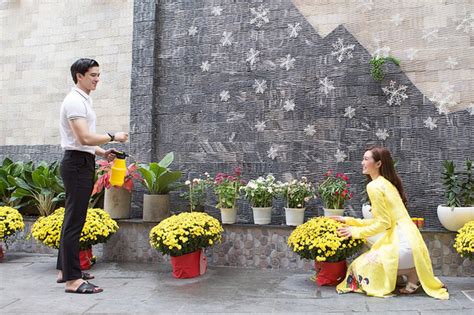 Bi T Th T Ng S I G N C A N Di N Vi N T Ng L Nh Nude Trong B N T M