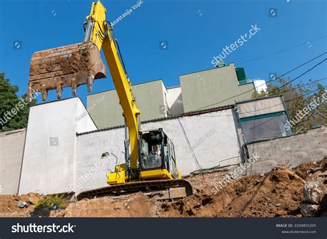 Process Demolition Old Building Dismantling Excavator Stock Photo ...