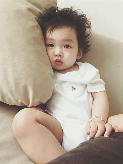 4 hot boy nhí con sao Việt để tóc xoăn yêu không cưỡng nổi