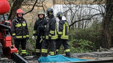 Operai Dei Paesi Vesuviani Morti Schiacciati Sul Lavoro Arrivano Le