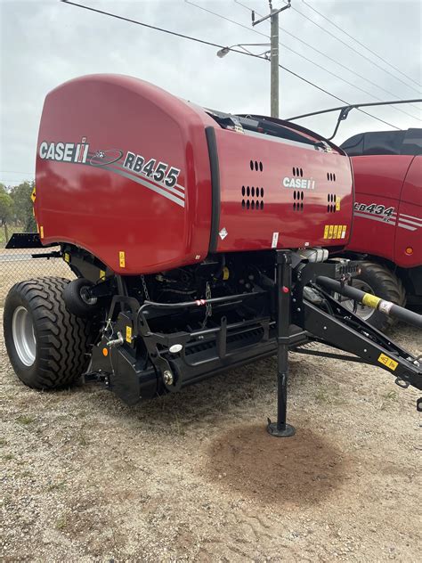 NEW CASE IH RB455 4 X 5 ROUND BALER Boekeman Machinery