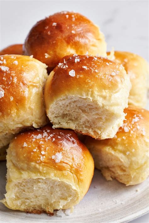 Ultimate Dinner Rolls Recipe Homemade Dinner Rolls Handle The Heat