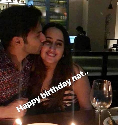 Varun Dhawan Gives A Sweet Kiss To Girlfriend Natasha Dalal On Her Birthday Bollywood News