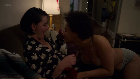 Naked Kiersey Clemons In Easy