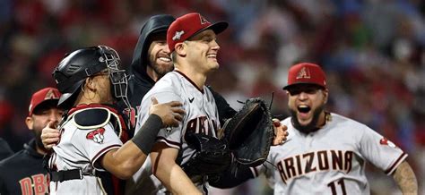 D Backs Vence A Phillies Y Ser Rival De Los Rangers En La Serie