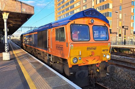 66720 GBRf Name L E OV76 Eastleigh East Yard To Cardiff T Flickr